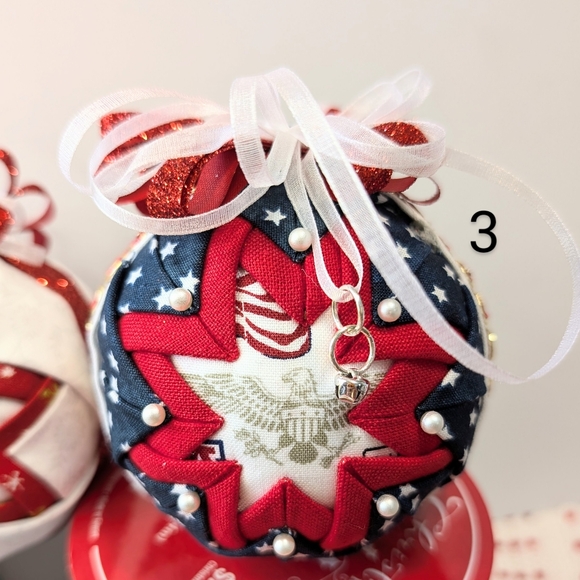 Hand crafted Ornaments keepsakes balls pleated - Picture 6 of 11